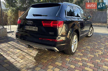 Позашляховик / Кросовер Audi Q7 2017 в 