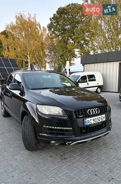 Позашляховик / Кросовер Audi Q7 2015 в  фото 13 Позашляховик / Кросовер Audi Q7 2015 в
