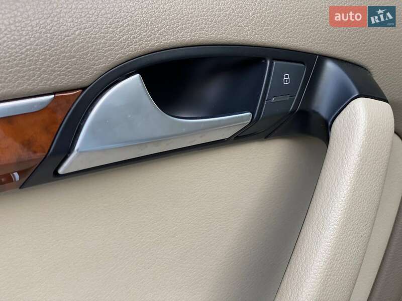 Позашляховик / Кросовер Audi Q7 2013 в Києві фото 49 Позашляховик / Кросовер Audi Q7 2013 в Києві