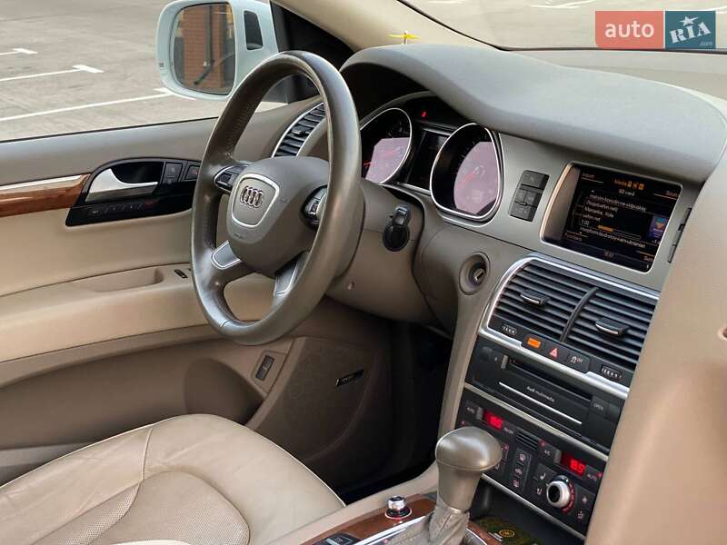 Позашляховик / Кросовер Audi Q7 2013 в Києві фото 65 Позашляховик / Кросовер Audi Q7 2013 в Києві