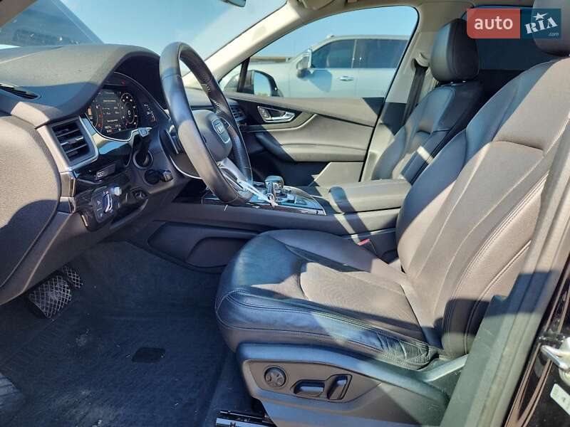 Внедорожник / Кроссовер Audi Q7 2015 в Полтаве фото 7 Внедорожник / Кроссовер Audi Q7 2015 в Полтаве