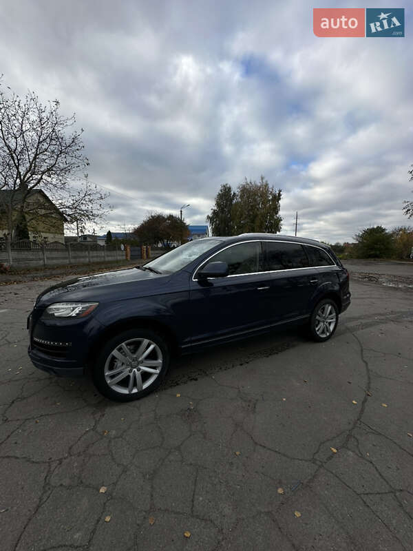 Внедорожник / Кроссовер Audi Q7 2013 в Ровно