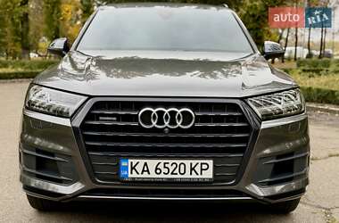 Внедорожник / Кроссовер Audi Q7 2019 в 