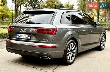 Внедорожник / Кроссовер Audi Q7 2019 в 