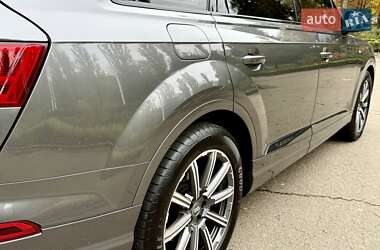 Внедорожник / Кроссовер Audi Q7 2019 в 