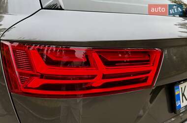 Внедорожник / Кроссовер Audi Q7 2019 в 