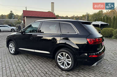 Позашляховик / Кросовер Audi Q7 2017 в 
