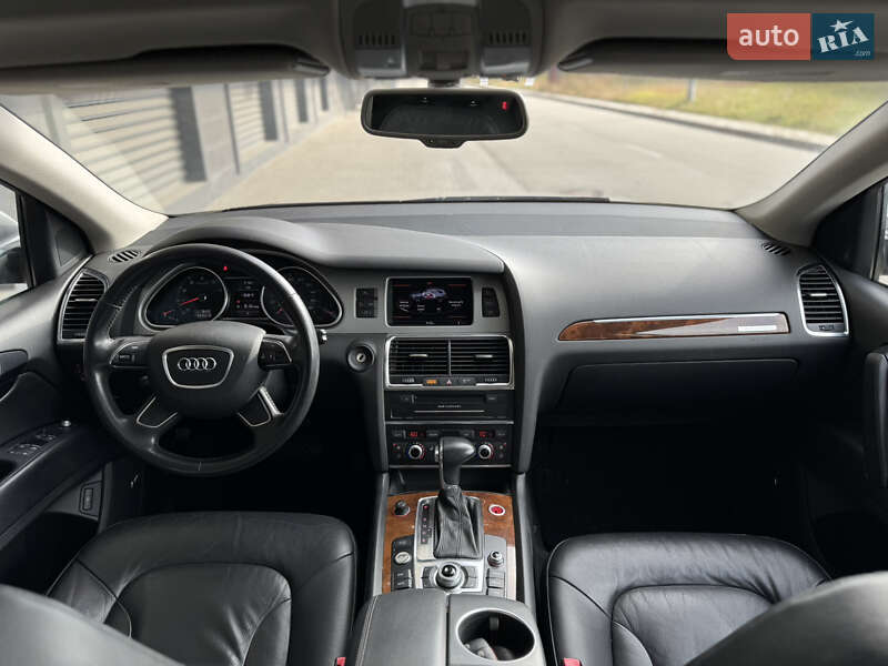 Позашляховик / Кросовер Audi Q7 2013 в Києві
