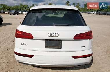 Позашляховик / Кросовер Audi Q7 2019 в  фото 6 Позашляховик / Кросовер Audi Q7 2019 в
