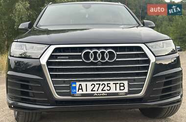 Внедорожник / Кроссовер Audi Q7 2016 в 