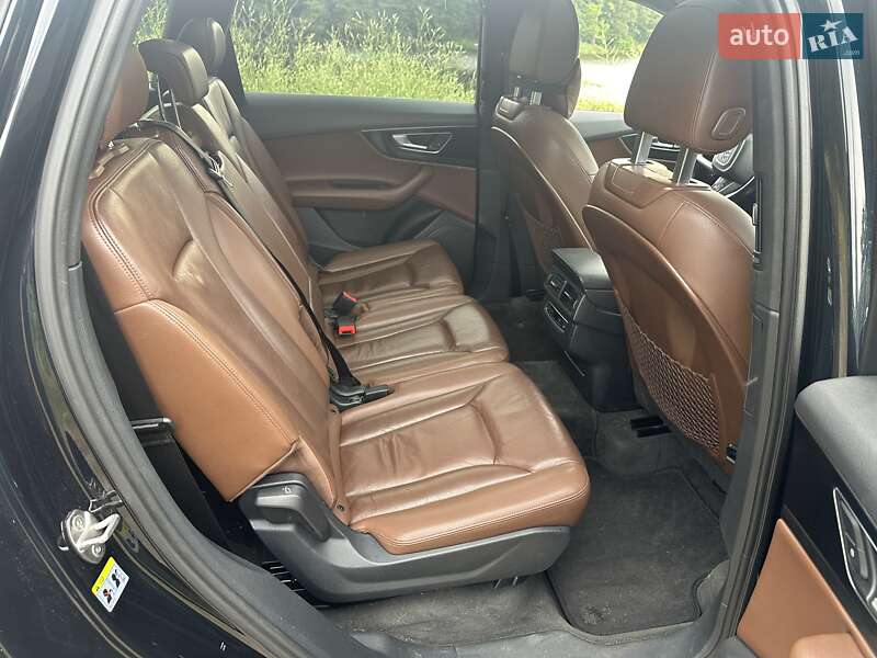 Позашляховик / Кросовер Audi Q7 2016 в Києві фото 24 Позашляховик / Кросовер Audi Q7 2016 в Києві