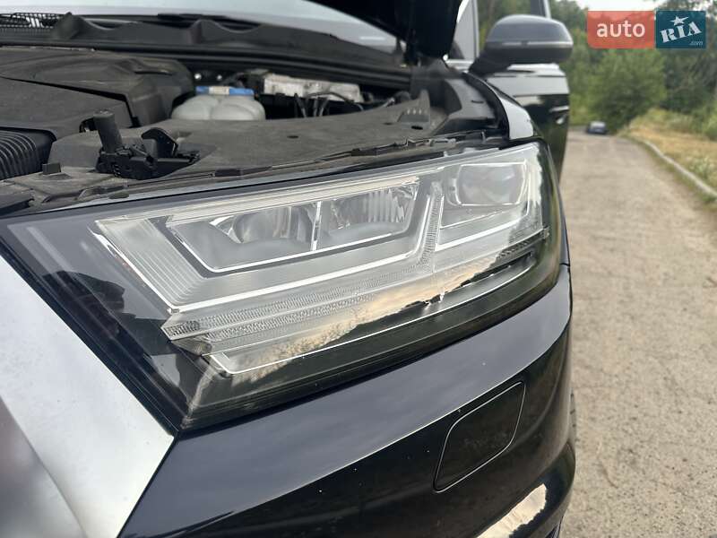 Позашляховик / Кросовер Audi Q7 2016 в Києві фото 16 Позашляховик / Кросовер Audi Q7 2016 в Києві