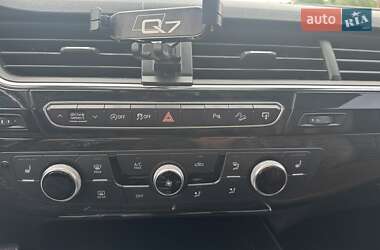 Внедорожник / Кроссовер Audi Q7 2016 в 