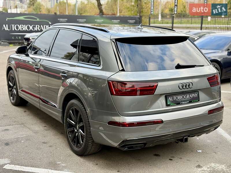 Позашляховик / Кросовер Audi Q7 2016 в Києві
