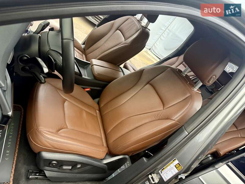 Позашляховик / Кросовер Audi Q7 2016 в Києві