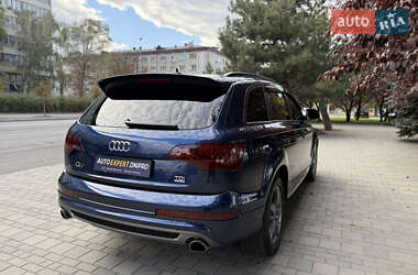 Позашляховик / Кросовер Audi Q7 2012 в 