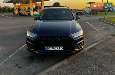 Внедорожник / Кроссовер Audi Q7 2021 в 