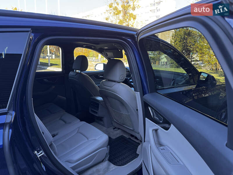 Внедорожник / Кроссовер Audi Q7 2021 в Львове