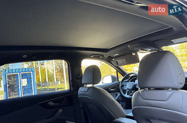 Внедорожник / Кроссовер Audi Q7 2021 в 