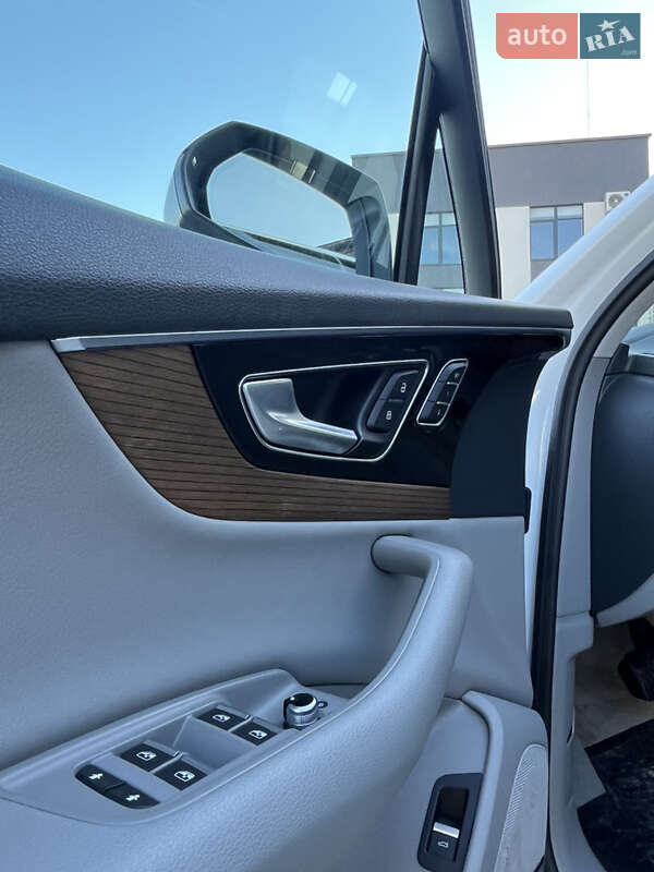 Позашляховик / Кросовер Audi Q7 2016 в Львові фото 15 Позашляховик / Кросовер Audi Q7 2016 в Львові