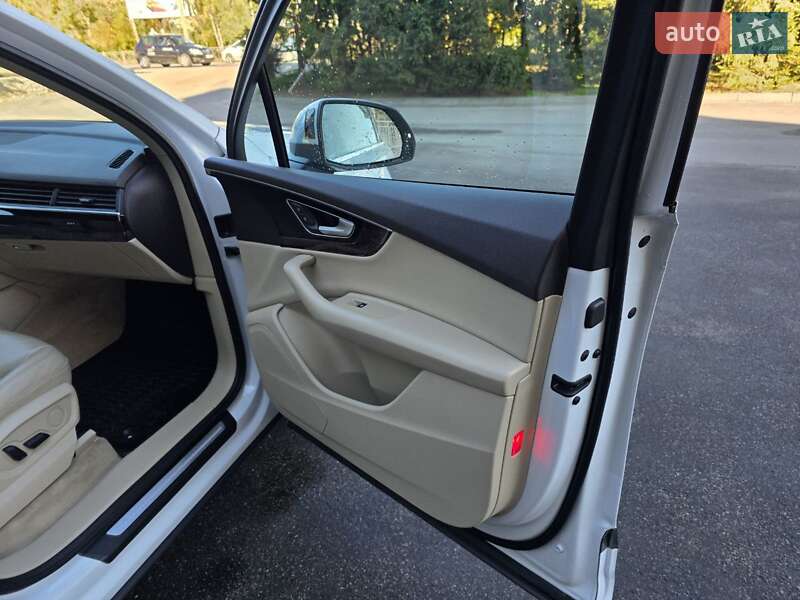 Внедорожник / Кроссовер Audi Q7 2016 в Тернополе фото 50 Внедорожник / Кроссовер Audi Q7 2016 в Тернополе