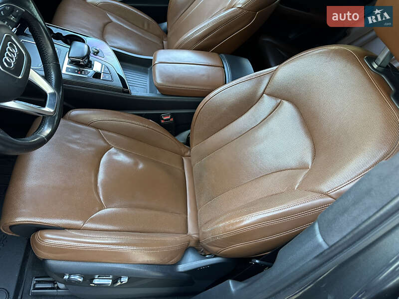 Внедорожник / Кроссовер Audi Q7 2015 в Могилев-Подольске