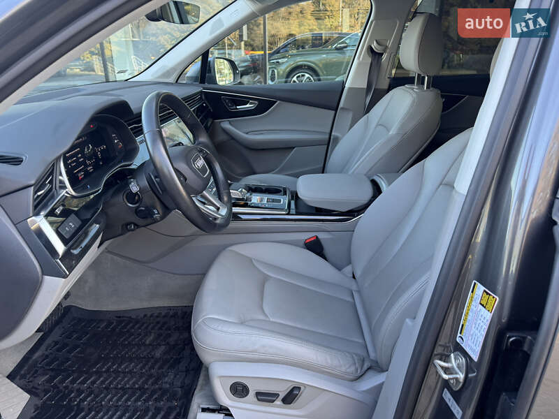 Внедорожник / Кроссовер Audi Q7 2021 в Львове
