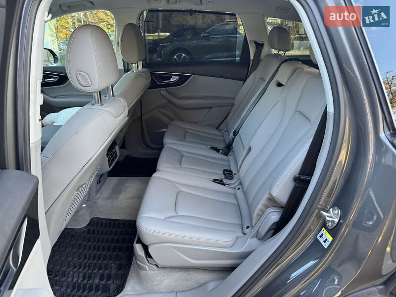Внедорожник / Кроссовер Audi Q7 2021 в Львове