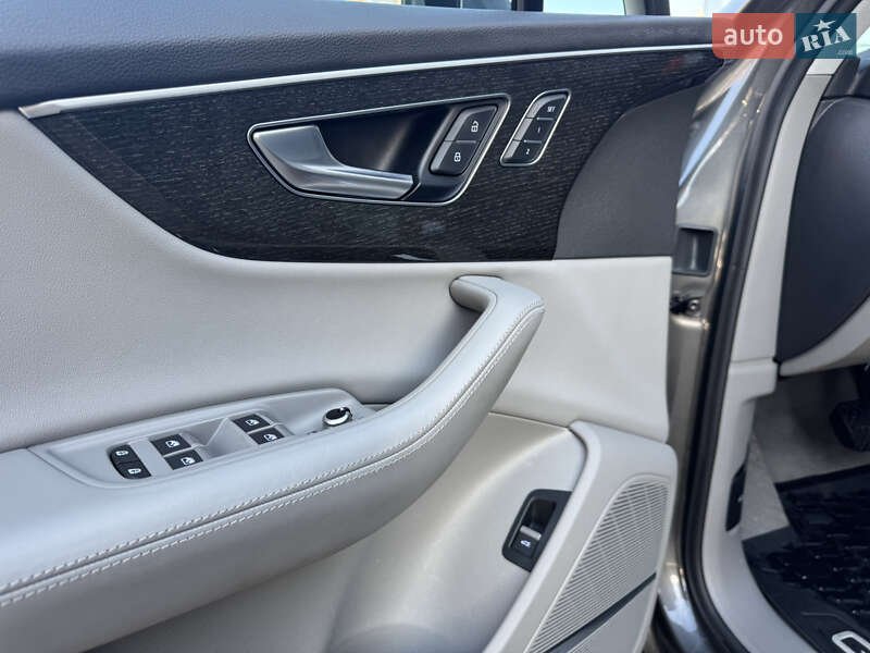 Внедорожник / Кроссовер Audi Q7 2021 в Львове