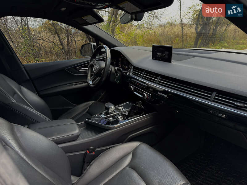 Внедорожник / Кроссовер Audi Q7 2017 в Дрогобыче фото 16 Внедорожник / Кроссовер Audi Q7 2017 в Дрогобыче