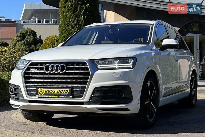 Позашляховик / Кросовер Audi Q7 2017 в Львові
