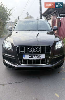 Внедорожник / Кроссовер Audi Q7 2012 в Киеве