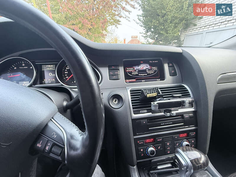 Внедорожник / Кроссовер Audi Q7 2012 в Киеве