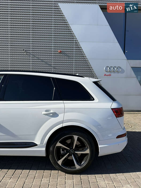 Позашляховик / Кросовер Audi Q7 2017 в Львові фото 6 Позашляховик / Кросовер Audi Q7 2017 в Львові