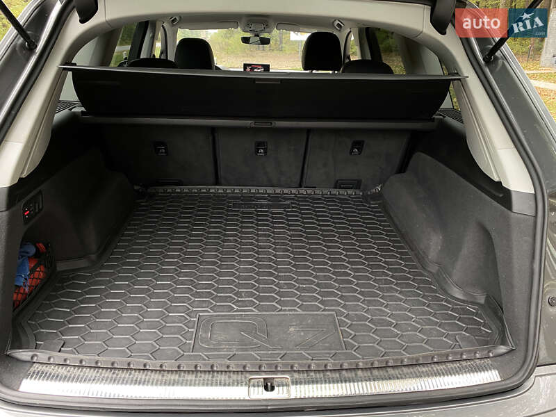 Внедорожник / Кроссовер Audi Q7 2016 в Овруче фото 25 Внедорожник / Кроссовер Audi Q7 2016 в Овруче