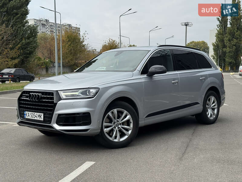 Позашляховик / Кросовер Audi Q7 2018 в Києві