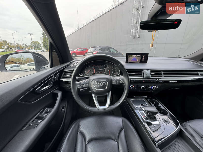Позашляховик / Кросовер Audi Q7 2018 в Києві