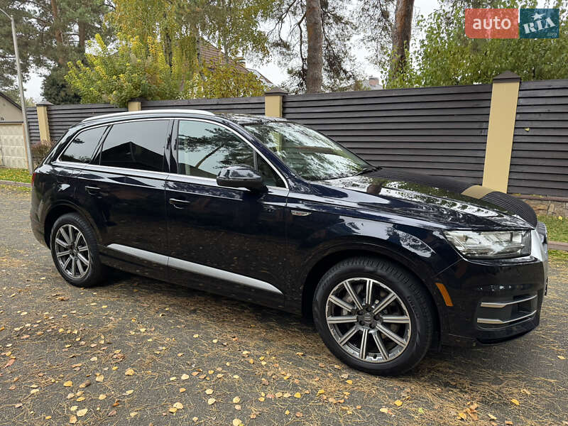 Внедорожник / Кроссовер Audi Q7 2017 в Киеве фото 13 Внедорожник / Кроссовер Audi Q7 2017 в Киеве