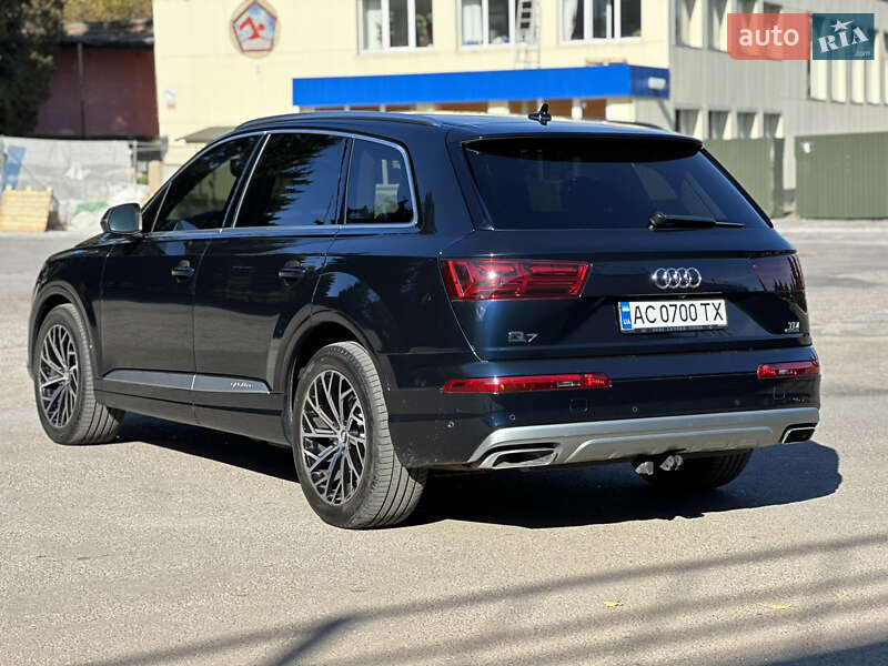 Позашляховик / Кросовер Audi Q7 2016 в Львові фото 8 Позашляховик / Кросовер Audi Q7 2016 в Львові