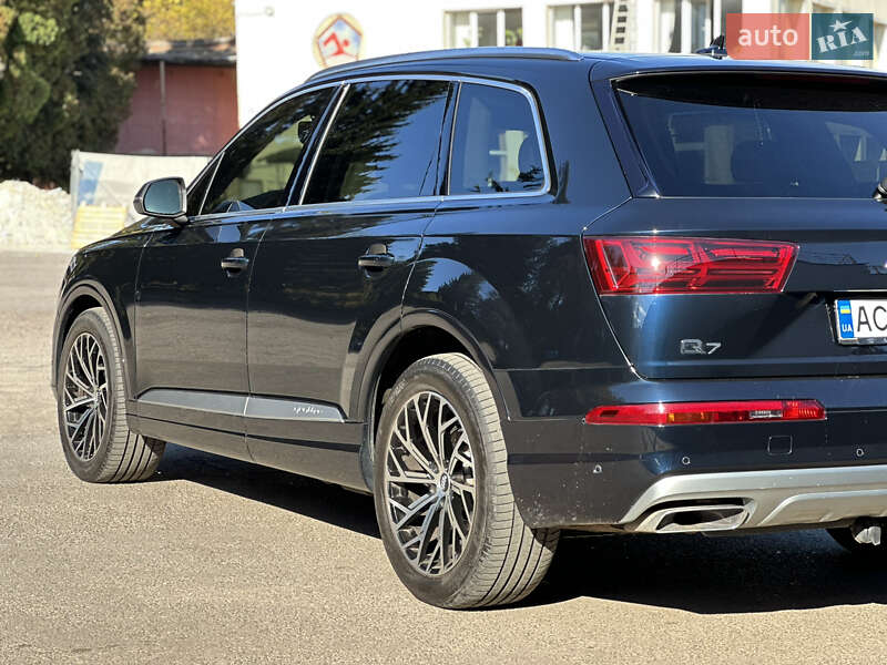 Позашляховик / Кросовер Audi Q7 2016 в Львові фото 9 Позашляховик / Кросовер Audi Q7 2016 в Львові
