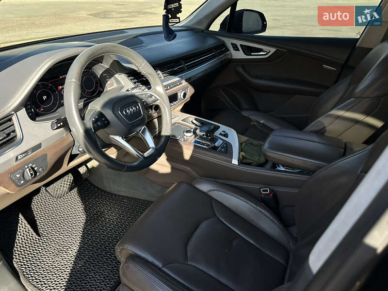 Позашляховик / Кросовер Audi Q7 2016 в Львові фото 31 Позашляховик / Кросовер Audi Q7 2016 в Львові