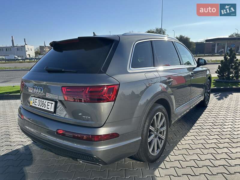 Внедорожник / Кроссовер Audi Q7 2017 в Днепре