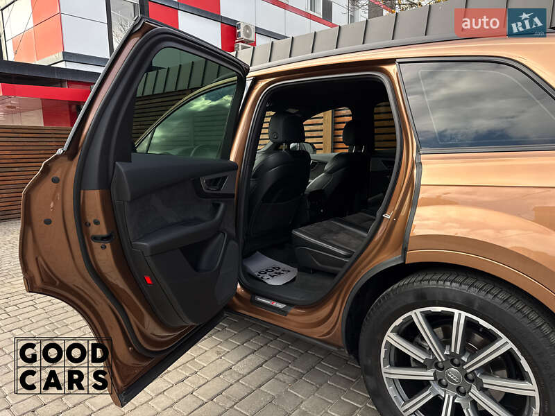 Позашляховик / Кросовер Audi Q7 2017 в Одесі фото 31 Позашляховик / Кросовер Audi Q7 2017 в Одесі