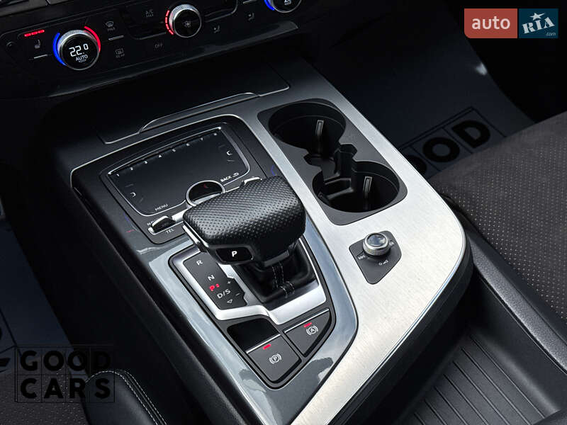 Позашляховик / Кросовер Audi Q7 2017 в Одесі фото 44 Позашляховик / Кросовер Audi Q7 2017 в Одесі