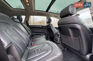 Позашляховик / Кросовер Audi Q7 2015 в  фото 23 Позашляховик / Кросовер Audi Q7 2015 в