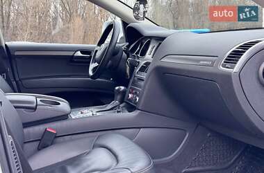 Позашляховик / Кросовер Audi Q7 2015 в  фото 19 Позашляховик / Кросовер Audi Q7 2015 в