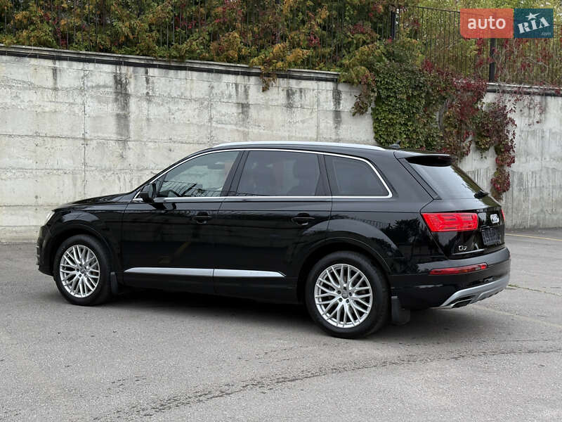 Позашляховик / Кросовер Audi Q7 2015 в Рівному фото 16 Позашляховик / Кросовер Audi Q7 2015 в Рівному