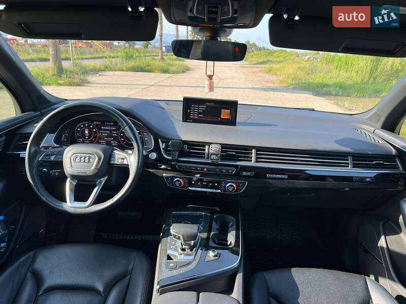 Внедорожник / Кроссовер Audi Q7 2018 в Киеве