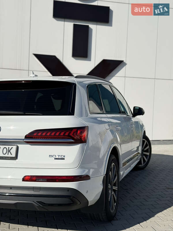 Позашляховик / Кросовер Audi Q7 2020 в Львові