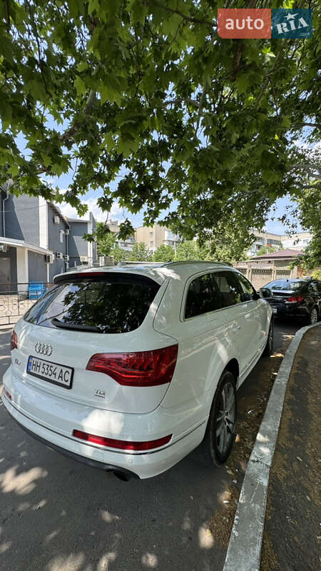 Позашляховик / Кросовер Audi Q7 2011 в Ізмаїлі